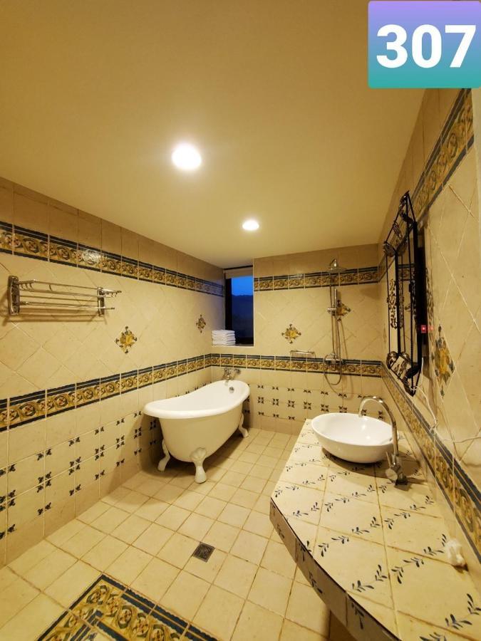 E-Ping Castle Hotel Nanvan Kültér fotó
